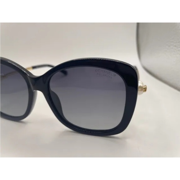 Auth Chanel pearl polarized sunglasses - Picture 5 of 5